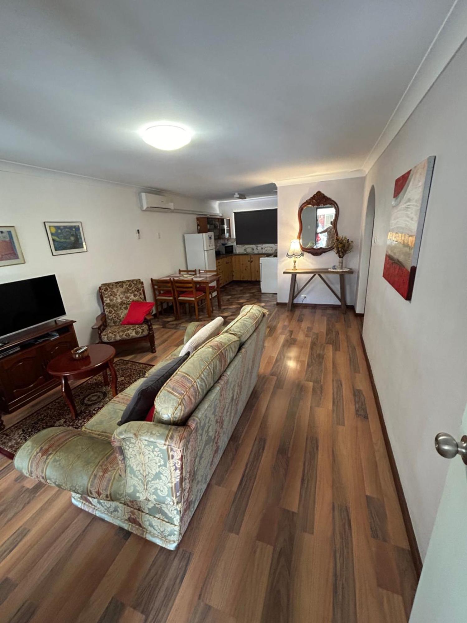 Champion Bay Beach Unit, With Own Carport, Geraldton Exterior photo